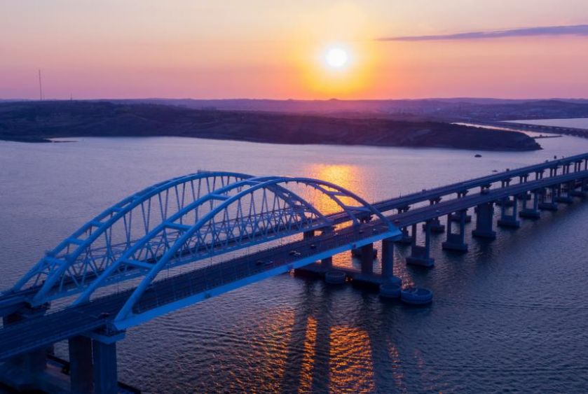 Στο Zaporozhye και στο Kherson για μόνιμη κατοικία. Οι οικονομικές επιτυχίες της Κριμαίας δείχνουν ότι αυτό είναι δυνατό